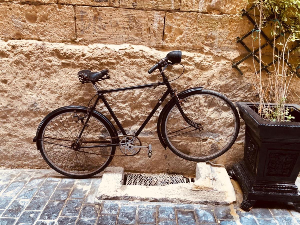 10 La Ruelle Daire Valletta Dış mekan fotoğraf